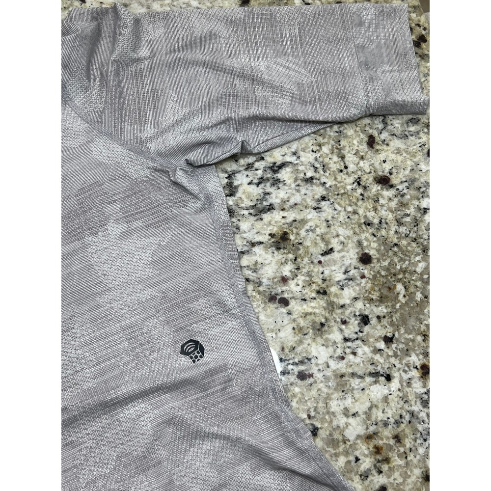 Mountain Hardwear Womens Grey Camo Print 3/4 Sleeve Performance Hiking Top XL - Picture 5 of 10